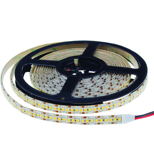 banda led 12v 2835 196 smd m 12mm 20w m 2100lm m 2800k ip65