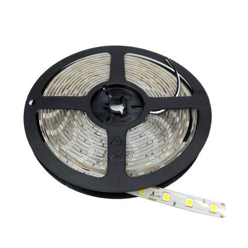banda led 5050 30 smd m 2700k exterior